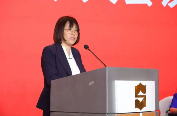 中國(guó)橡膠工業(yè)協(xié)會(huì)會(huì)長(zhǎng)是誰?徐文英個(gè)人簡(jiǎn)歷一覽