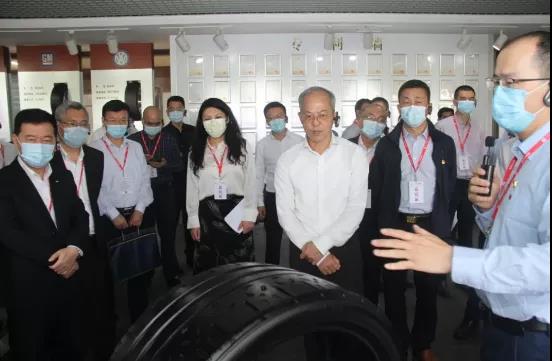 廣東省廣州市屬國企虧損企業(yè)全面治理現(xiàn)場會議