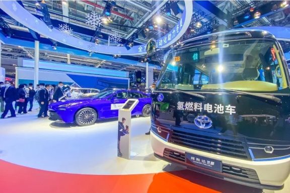 豐田氫能源交通服務(wù)用車(chē)。