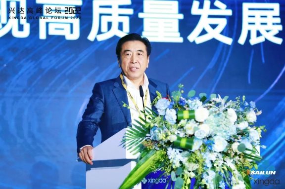 國橡中心主任、賽輪集團黨委書記、董事長袁仲雪