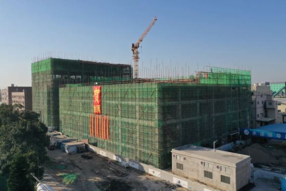 擴建中的巴德士總部廠房