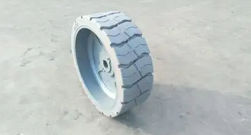 實心輪胎和充氣輪胎哪個好？