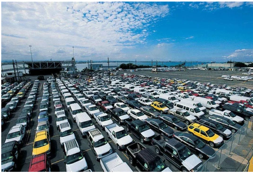 2021年我國二手車全年交易量達1758.51萬輛，同比增長22.6%