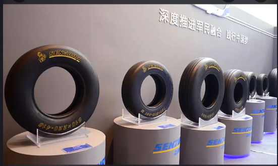 　森麒麟是國內(nèi)唯一一家同時具備民用航空輪胎產(chǎn)品設(shè)計(jì)、研發(fā)、制造及銷售能力的企業(yè)