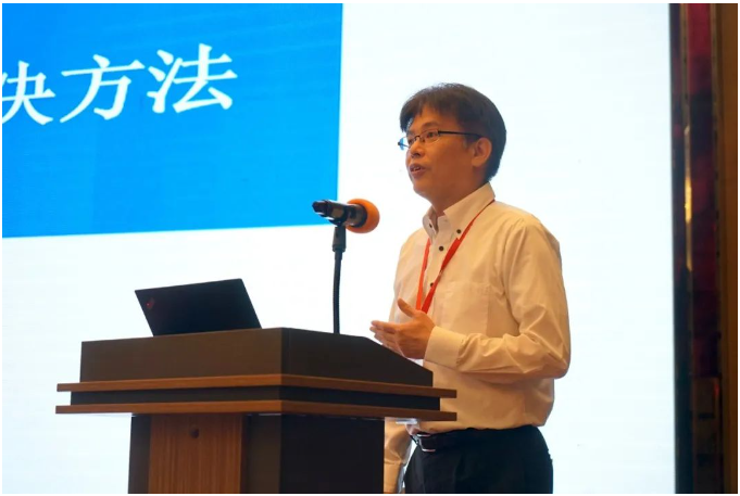 瑞翁貿(mào)易(上海)有限公司技術(shù)經(jīng)理塚田亮，分享了HNBR混煉膠常見(jiàn)問(wèn)題分析及解決方法。