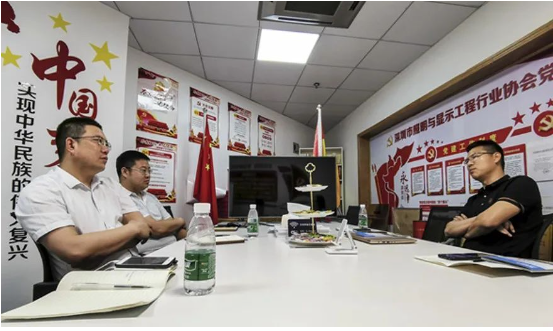 “廣饒縣致力于圍繞兼并重組、整合提升，推動橡膠輪胎產(chǎn)業(yè)集中集約發(fā)展，建設(shè)全國一流、世界知名的高端橡膠產(chǎn)業(yè)基地?！? width=