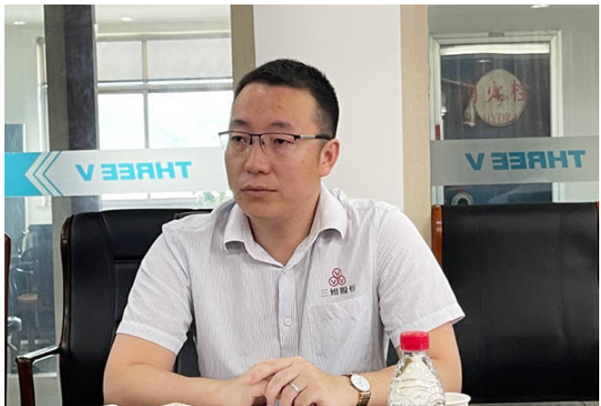 砂石骨料礦山中輸送設(shè)備的重要性日益凸顯，輸送帶作為輸送系統(tǒng)的必要產(chǎn)品，能否安全可靠耐久運(yùn)行直接影響到生產(chǎn)作業(yè)的效率，使用工況及輸送物料不同也增加了運(yùn)輸難度