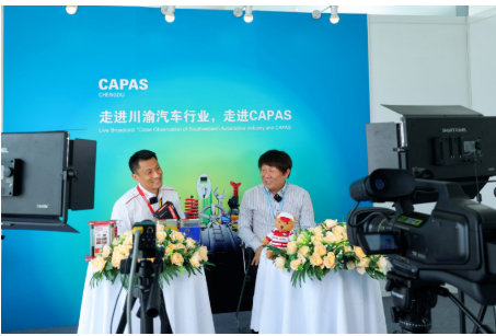 CAPAS與魔方商學(xué)院共同推出的由多位嘉賓參與的線上直播活動(dòng)，在展期3天中進(jìn)行了包括產(chǎn)品推介、上下游供需對(duì)話及行業(yè)熱點(diǎn)分享等在內(nèi)的精彩環(huán)節(jié)，共吸引了34,850人次觀看，以線上線下聯(lián)動(dòng)的方式極大豐富了展會(huì)的參與人群，為業(yè)內(nèi)人士提供了更充裕的資源分享與商業(yè)交流的機(jī)會(huì)。