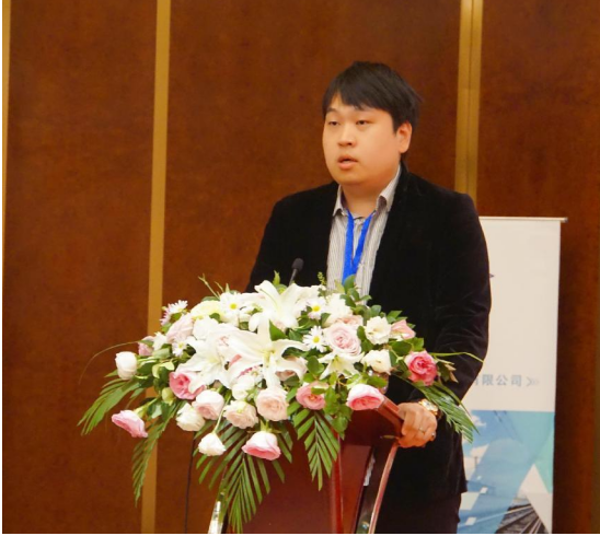 寧波阿能集團總經理、蘇州寶成總經理代表發(fā)言，討論長期合作、發(fā)展共贏之路。