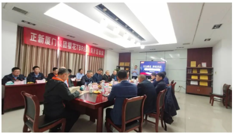 賴明和先生一行與鄂湘蘇浙皖經(jīng)銷商們在利得集團(tuán)熊總的陪同下，一起參觀了利得集團(tuán)辦公區(qū)，肯定了利得集團(tuán)運(yùn)營團(tuán)隊(duì)。