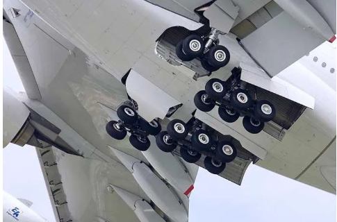 這款國(guó)際航線主力機(jī)型，將于2023年正式進(jìn)入日本航空系統(tǒng)。其全系列產(chǎn)品，配備“米其林Air X”飛機(jī)子午線輪胎。