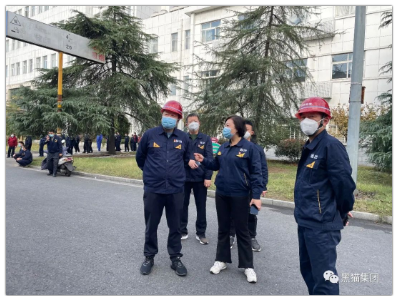 葛國榮首先向王耀一行介紹了中策集團近幾年的發(fā)展情況和發(fā)展方向。