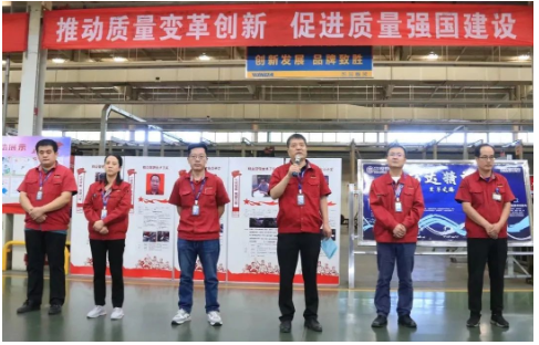 　在品質(zhì)提升上，2022年，萬達寶通輪胎公司通過實施精益管理、標(biāo)桿生產(chǎn)線打造、質(zhì)量管理月等活動，完成了IATF16949再認(rèn)證審核，SONCAP認(rèn)證，SASO認(rèn)證，R117認(rèn)證等多個審核及CCC系列證書換證、巴西年度監(jiān)督審核和國家實驗室審核。