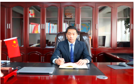 棗礦橡膠公司董事長、總經(jīng)理宋二華