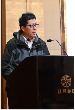 　各事業(yè)部 、泰國工廠、柬埔寨工廠分別進行宣誓