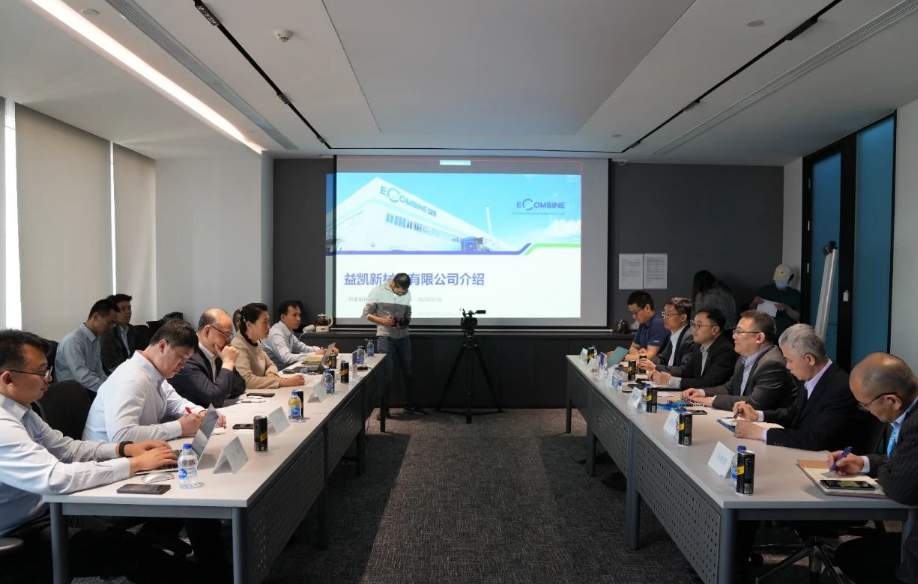 本次重要合作方阿朗新科是全球知名的合成橡膠公司，其中國(guó)總部與生產(chǎn)研發(fā)中心均位于常州。