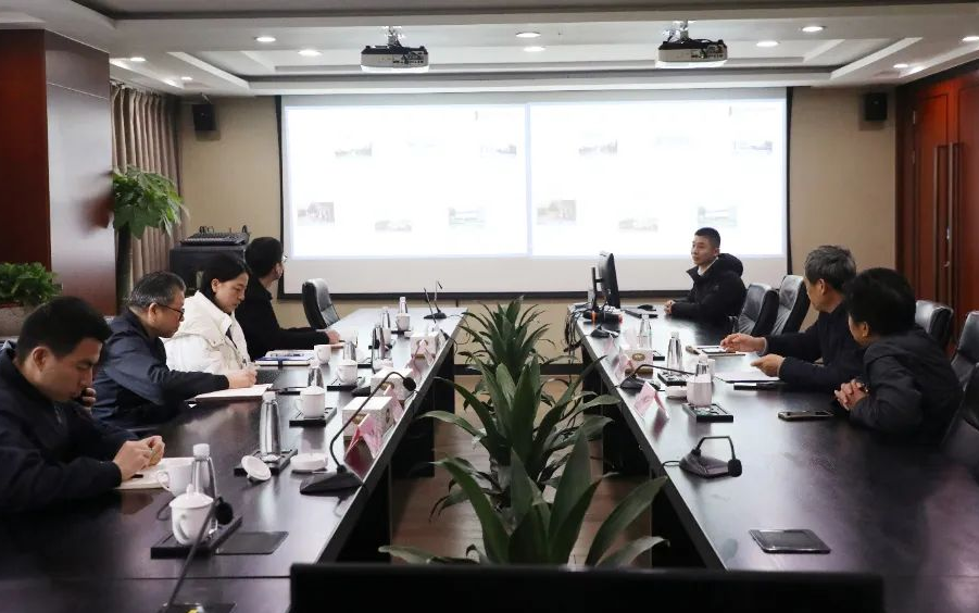 寧波市科協(xié)原主席陳文輝、副主席施英等一行日前到訪建新趙氏科技有限公司進行指導。