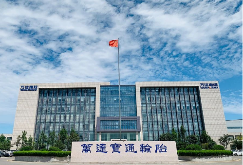 廣交會被譽為中國第一展、中國外貿(mào)的晴雨表、風向標。據(jù)悉，第133屆廣交會展覽面積150萬平方米，展位近7萬個，是史上規(guī)模最大的一屆廣交會，展覽面積和參展數(shù)量均創(chuàng)新高。本次廣交會吸引了眾多企業(yè)和商家參展，各行業(yè)精彩紛呈，展會期間還將舉辦各種高端對接、推介活動，為企業(yè)間的交流合作提供更廣闊的空間和機遇。