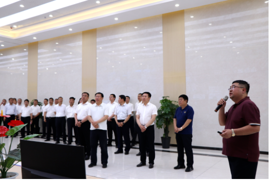 三強(qiáng)煤基新材料項(xiàng)目對(duì)于清徐縣的發(fā)展具有重要意義。該項(xiàng)目的建設(shè)將進(jìn)一步提升清徐縣煤化工產(chǎn)業(yè)的水平，推動(dòng)清徐縣向綠色、高端、可持續(xù)發(fā)展的方向邁進(jìn)。