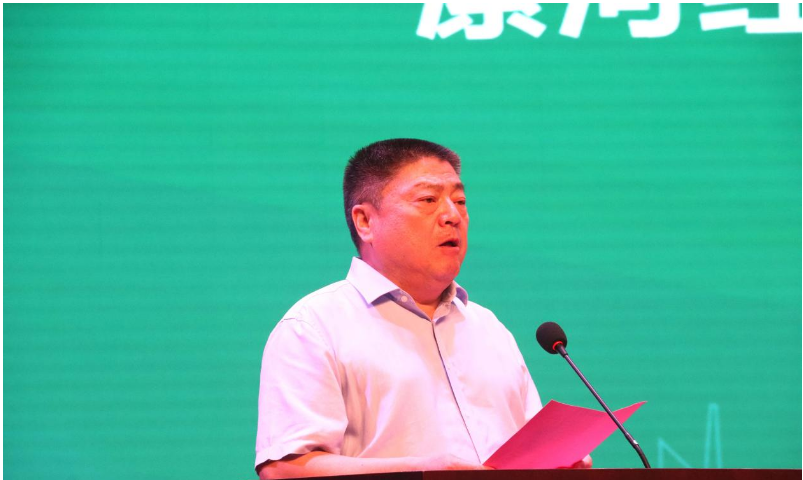 利通科技作為北交所上市企業(yè)和國內(nèi)液壓膠管龍頭企業(yè)，此次進(jìn)軍產(chǎn)業(yè)產(chǎn)品延伸延展應(yīng)用的新領(lǐng)域，充分展現(xiàn)了公司將創(chuàng)新置于發(fā)展的核心地位。他希望通過此次簽約，實(shí)現(xiàn)強(qiáng)強(qiáng)聯(lián)合，重塑優(yōu)勢，實(shí)現(xiàn)行業(yè)領(lǐng)先。