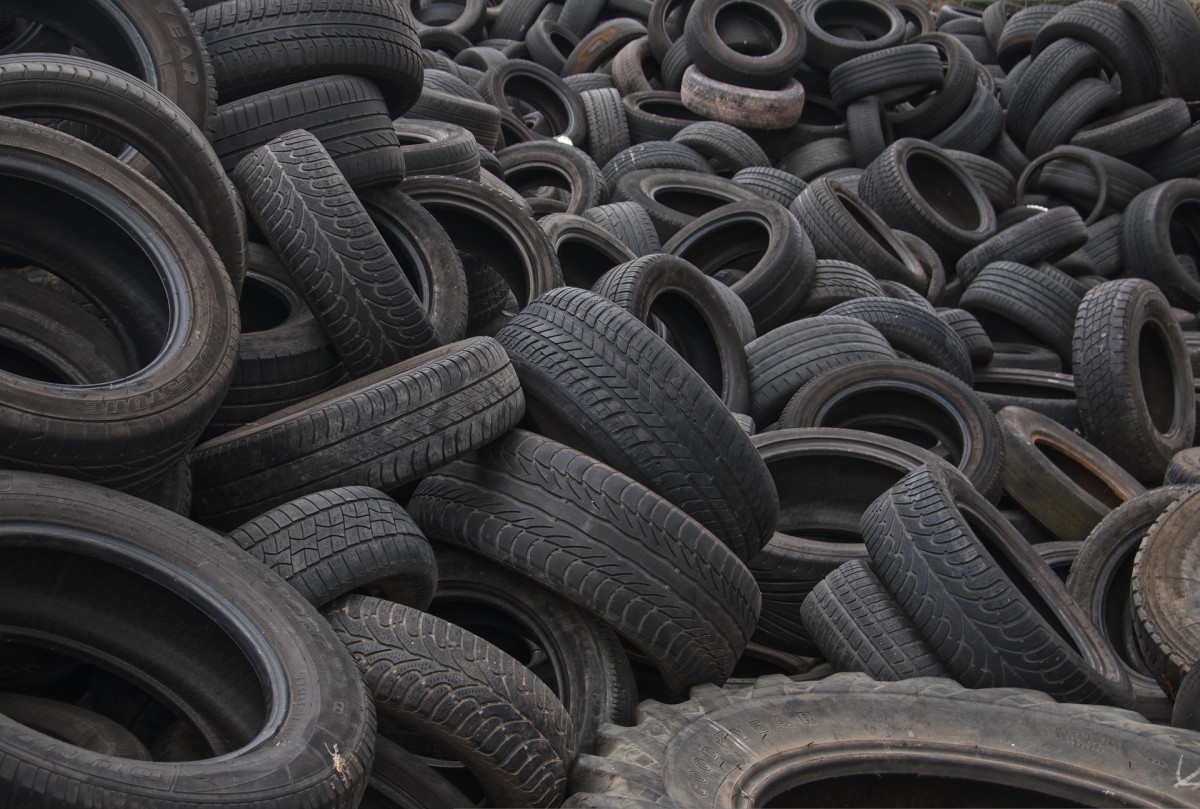 德國(guó)輪胎回收商Pyrum Innovations AG宣布與蘇伊士回收英國(guó)有限公司(Suez recycling and recovery UK Ltd)達(dá)成合作協(xié)議，計(jì)劃在英國(guó)興建首座報(bào)廢輪胎(ELT)熱解工廠。