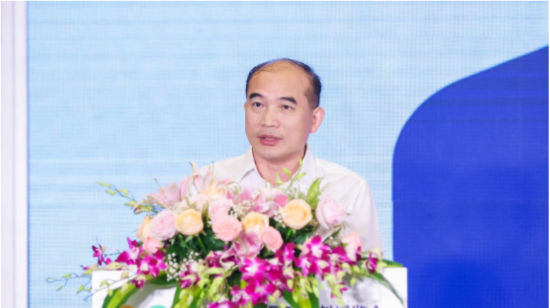 中國國際涂料博覽會不僅為行業(yè)內企業(yè)搭建了交流合作的平臺，同時也展示了中國涂料行業(yè)在綠色化、智能化和高端化轉型升級方面的巨大潛力。涂料企業(yè)在科技賦能下展現(xiàn)出的創(chuàng)新成果，將助力中國涂料行業(yè)不斷創(chuàng)造更加美好的明天。