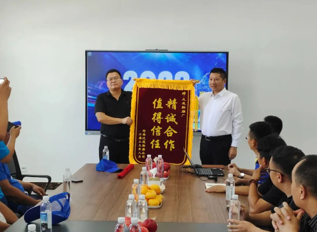 合作共贏，大連輪胎與遼通輪胎銷(xiāo)售公司攜手謀發(fā)展