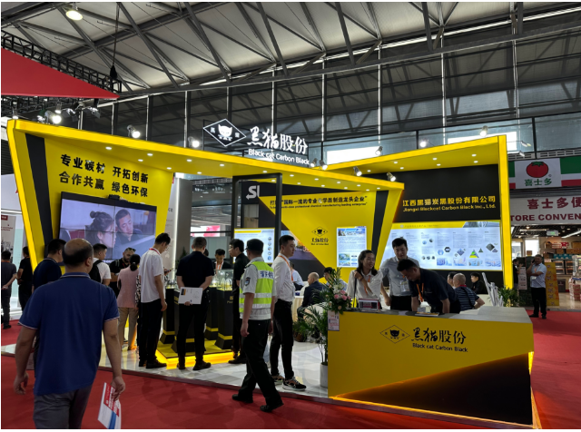 總之，RubberTechChina 2023展覽會為橡膠行業(yè)企業(yè)提供了一個展示創(chuàng)新和發(fā)展的舞臺，而黑貓股份作為炭黑行業(yè)的領(lǐng)軍企業(yè)，通過參展和產(chǎn)品展示，向全球展示了其雄心壯志和未來發(fā)展的愿景。