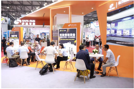 第二十一屆中國國際橡膠技術(shù)展覽會在上海浦東會展中心圓滿落幕。本次展會上，薩馳智能攜手高端智能輪胎裝備、核心智能物流裝備，以及胎胚物流、成品物流等智能產(chǎn)線和智慧工廠一站式物流解決方案亮相，吸引了眾多參展嘉賓的關(guān)注。