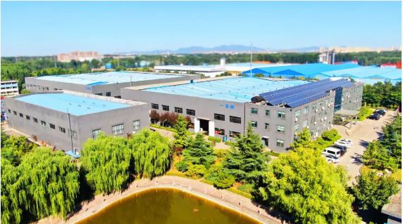作為其中一員，山東華凌電纜有限公司自成立以來一直秉承著市場化運作、專業(yè)化提升和科學(xué)化發(fā)展的理念。該公司聚焦核電領(lǐng)域、軌道交通、高端裝備、新材料等五大板塊，堅守“創(chuàng)新引領(lǐng)發(fā)展”的企業(yè)理念。通過不斷加大科技創(chuàng)新的投入，不僅投入了大量資金、人力資源和技術(shù)支持，還持續(xù)提升了產(chǎn)品研發(fā)能力和技術(shù)水平，為企業(yè)在科技創(chuàng)新方面取得突破和發(fā)展創(chuàng)造了有力的支持。