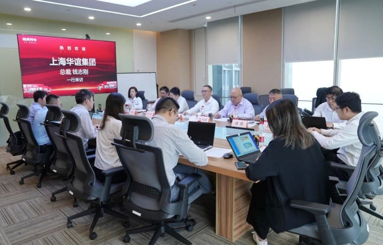 錢志剛表達了對途虎養(yǎng)車一直以來的大力支持的感激之情。他指出，華誼集團旗下的雙錢輪胎是中國輪胎行業(yè)歷史最悠久的民族品牌之一。雙錢輪胎的產(chǎn)品在途虎養(yǎng)車平臺上獲得了廣泛的認可，尤其是飛躍和昆侖等半鋼胎產(chǎn)品。錢志剛表示，未來雙錢輪胎將進一步提升產(chǎn)能，加強自動化和數(shù)字化水平，鞏固產(chǎn)品質(zhì)量的優(yōu)勢，構(gòu)建更強大的品牌優(yōu)勢。他強調(diào)希望建立定期的工作例會等溝通機制，以便及時獲取途虎養(yǎng)車銷售端和客戶的反饋意見，幫助雙錢輪胎不斷優(yōu)化產(chǎn)品規(guī)格，提供更符合消費者需求的產(chǎn)品，培養(yǎng)更多品牌忠誠度高的客戶，為雙方合作開拓更多共贏的機會。