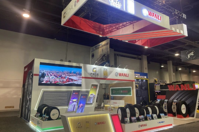 美國拉斯維加斯國際改裝車展覽會(SEMA SHOW)于10月31日至11月3日在拉斯維加斯會展中心盛大開展，SEMA改裝展被譽(yù)為北美地區(qū)首屈一指的改裝展，與德國埃森改裝展、東京改裝展齊名，堪稱世界三大改裝展。萬力輪胎公司攜帶超過十款明星產(chǎn)品參展，令觀眾大開眼界。