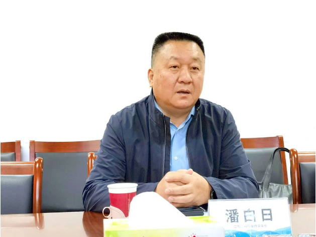 潘白日對中國涂料工業(yè)協(xié)會一直以來對江西省涂料行業(yè)協(xié)會的支持表示感謝，并介紹了江西省涂料行業(yè)協(xié)會的組織結(jié)構(gòu)和發(fā)展歷程。他表示，希望未來能夠繼續(xù)得到中國涂料工業(yè)協(xié)會的大力支持，加強雙方的合作，促進涂料行業(yè)的配套建設(shè)，走上健康、高質(zhì)量發(fā)展的道路。