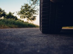 國(guó)際車(chē)企就玲瓏輪胎人權(quán)爭(zhēng)議相繼表態(tài)